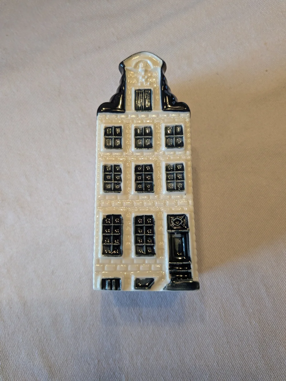 KLM Holland Royal Blue Delft House #59 2026 With Bols